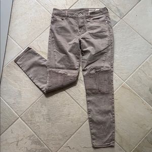 Women’s Motto Jean